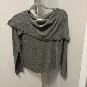 Color In Motion Women’s Gray Off Shoulder Metal Studded Long Sleeve Shirt L